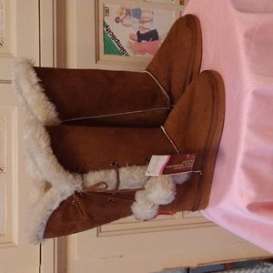 🎀NWT Westloop faux sheepskin boots Sz M 7/8 🎁